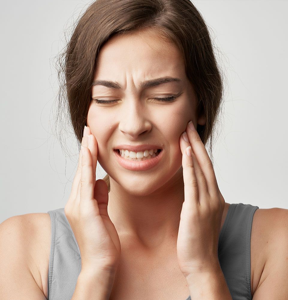 dental patient in jaw pain